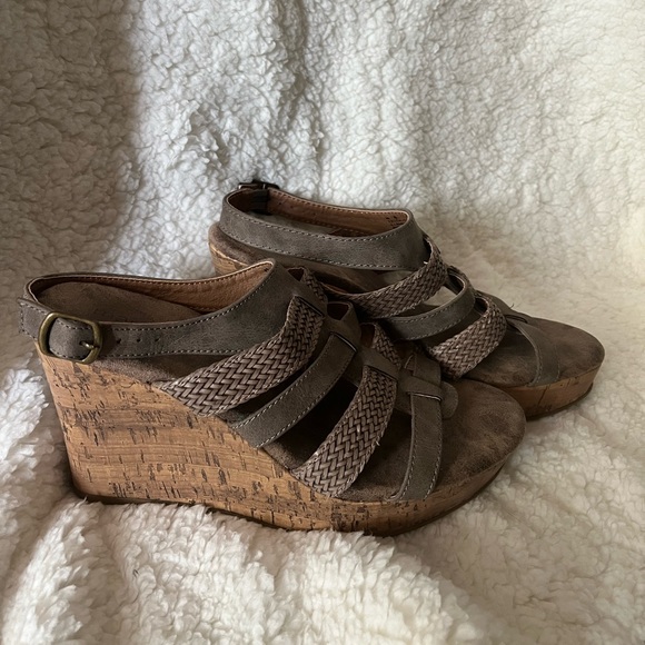 Maurice’s wedge sandals - Picture 1 of 4